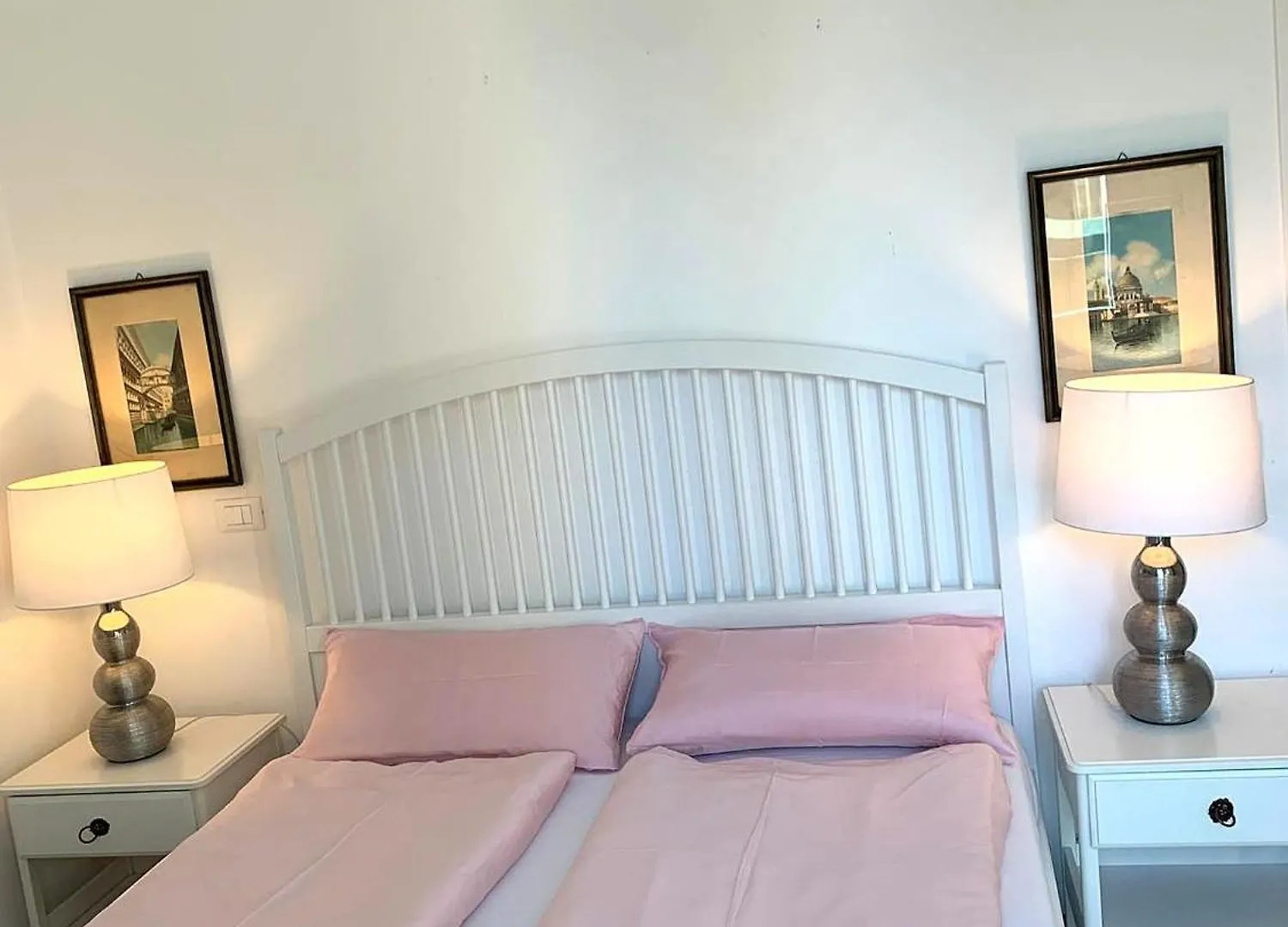 Queen Home Nadia Venice