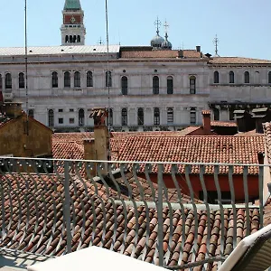 Antigo Trovatore Otel