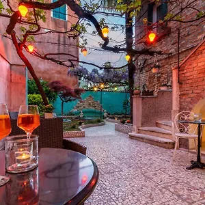 Casa Boccassini Velence
