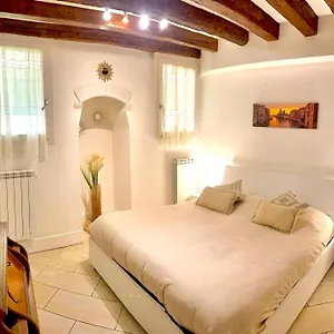 Apartamento Biennale Ca Dario, Veneza